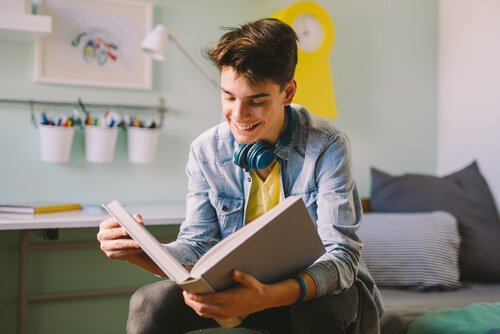 Les enseignements pour les adolescents sont fondamentaux pour qu'ils deviennent des adultes responsables et en bonne santé.