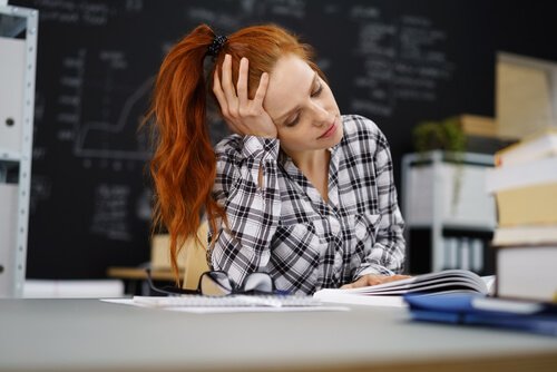 Les mères d'adolescents sont confrontées à de nombreuses frustrations de la part de leur enfant.