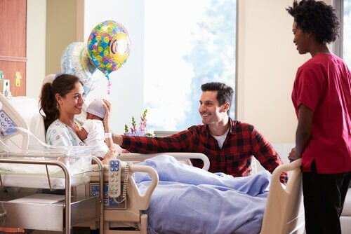 8 conseils pour aller visiter un nouveau-né à l'hôpital