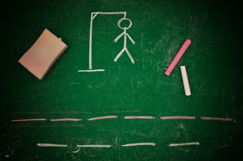 Le fameux jeu du pendu fait partie des activités pour les enfants dyslexiques.