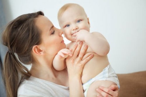 A quoi est due l'indescriptible odeur du bébé ?