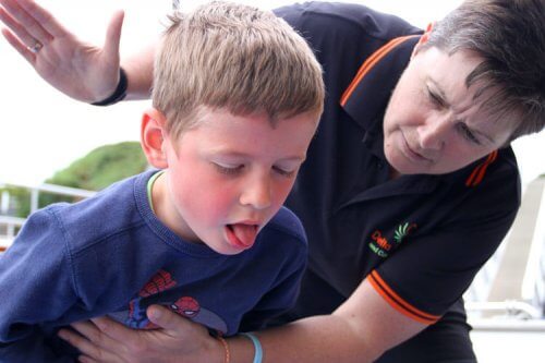 L'anaphylaxie chez les enfants doit être traitée immédiatement car elle est potentiellement mortelle.