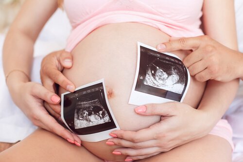 Il existe deux techniques très populaires pour essayer de choisir le sexe du bébé. Elles sont basées sur la période ovulatoire de la maman.