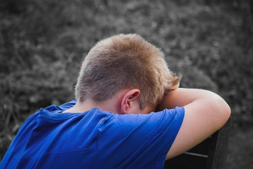 Lorsque le trouble oppositionnel avec provocation n'est pas traité à temps, les enfants grandissent et les problèmes persistent.