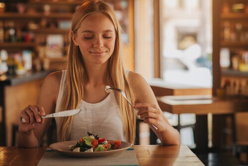 Si je veux tomber enceinte, il y a certains aliments que je dois éviter.