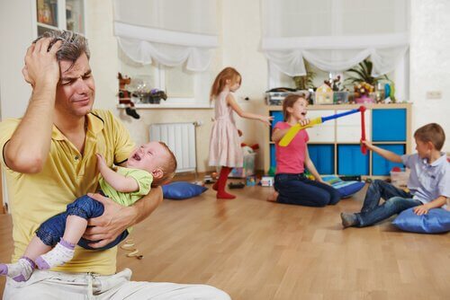 Un père célibataire stressé