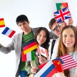 Des adolescents qui apprennent les langues