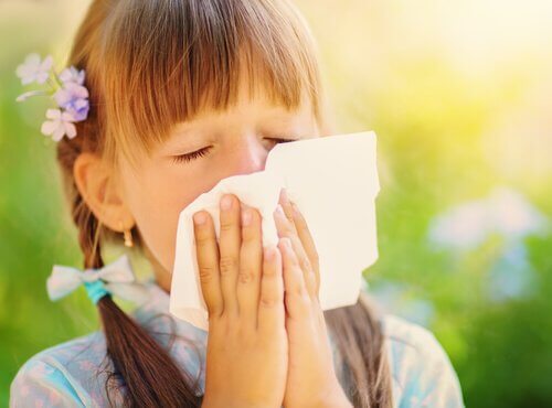 Comment savoir si un enfant est allergique à la poussière ?