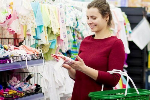 Faire les bons achats lorsque l'on est mère pour la première fois