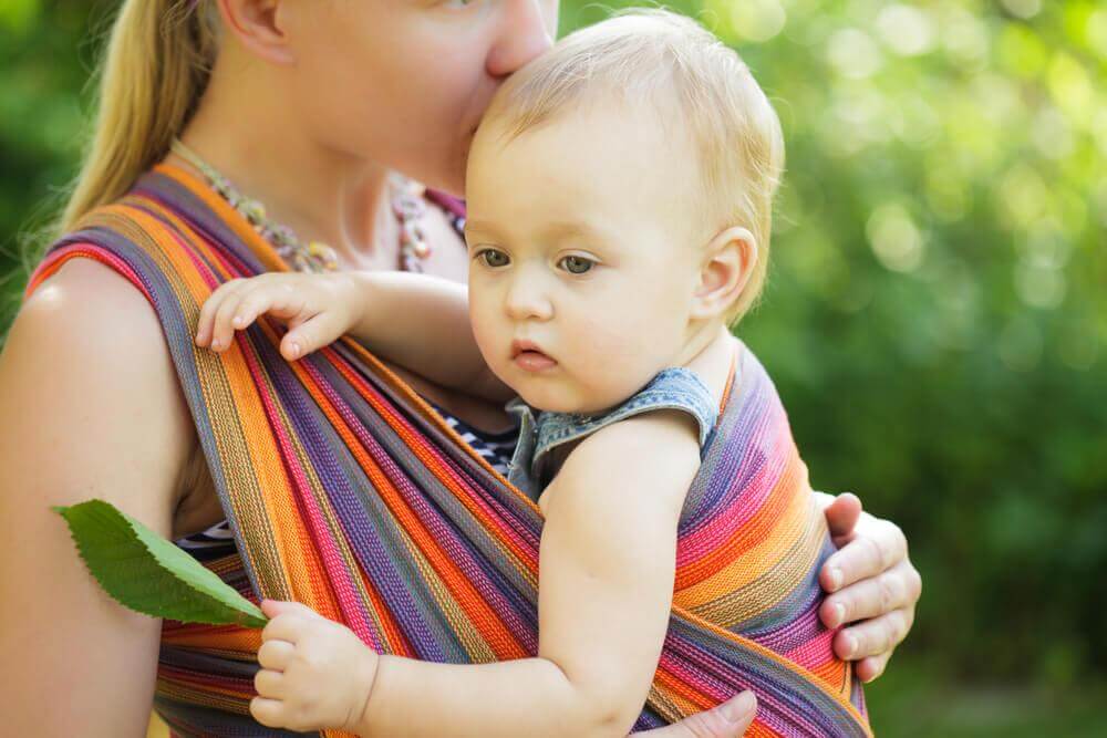 portage en toute sécurité de bébé