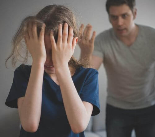 Parents manipulateurs, enfants victimes