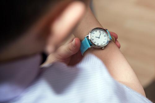 Pourquoi faut-il apprendre aux enfants à être ponctuels ?
