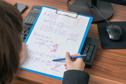 Résultats scolaires : que faire en tant que parents ?