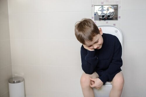 La peur de faire caca chez les enfants est presque toujours associée à des troubles intestinaux.
