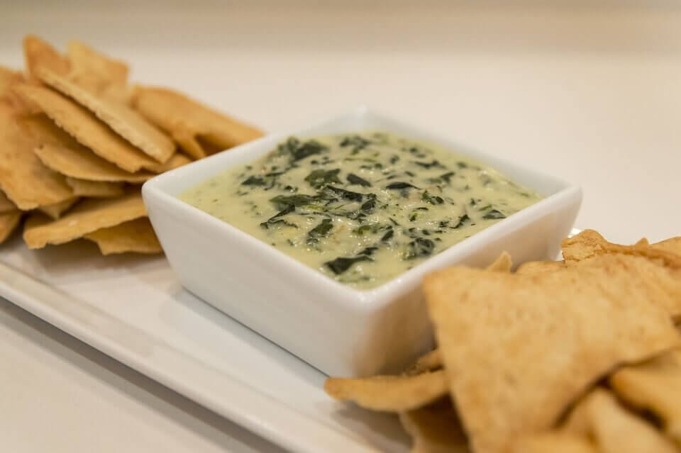 Crème d'épinards et chips.