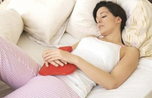 douleurs pelviennes intermenstruelles