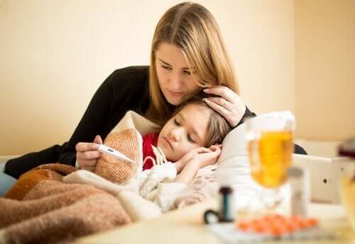 Faut-il alterner entre paracétamol et ibuprofène pour traiter la fièvre chez les enfants ?