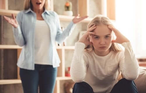 la puberté altère le comportement de l'adolescente