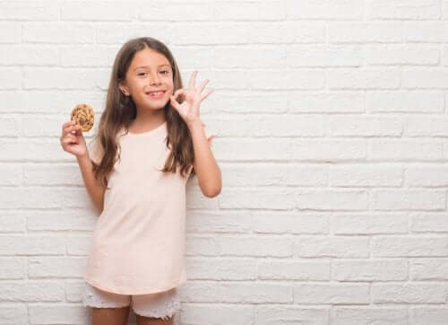 renforcement positif avec un biscuit