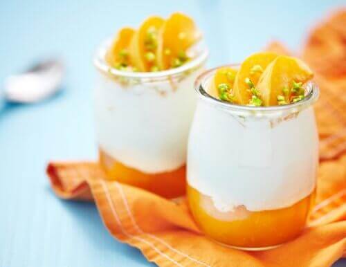 Des yaourts aux fruits