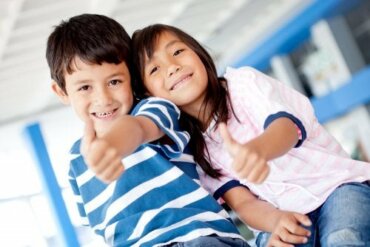 Encourager l'optimisme pour éduquer des enfants capables