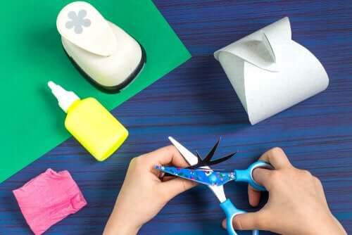 Deux activités manuelles pour enfants avec des photos