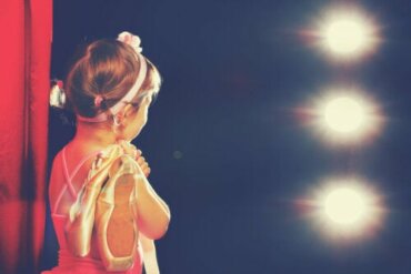 Quand devient-il possible d'emmener les enfants à des événements culturels ?