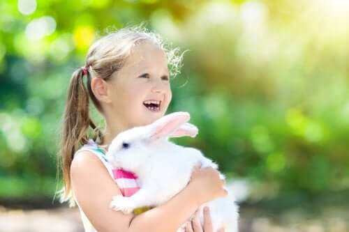 relation des enfants avec leurs animaux de compagnie