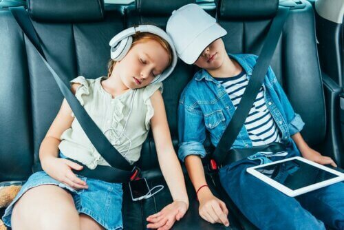 Comment bien faire dormir les enfants en voyage