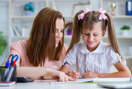 Les devoirs des enfants et l'organisation