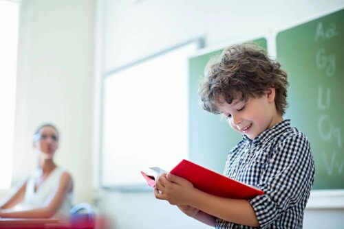 12 mois, 12 personnages : encourager la lecture chez les enfants