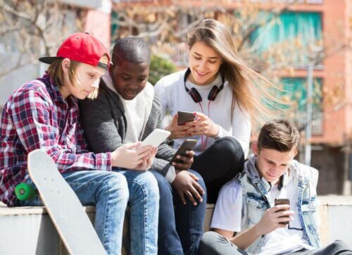 Dangers des réseaux sociaux chez les adolescents