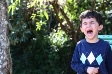 enfant en pleine crise de colère