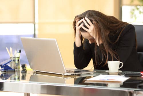 Le stress au travail peut expliquer pourquoi la grossesse ne vient pas