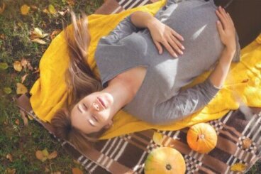 7 conseils pour mener à bien une grossesse en été avec succès