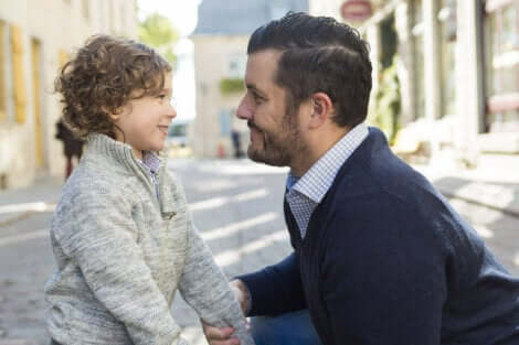 La communication entre un père et son fils.