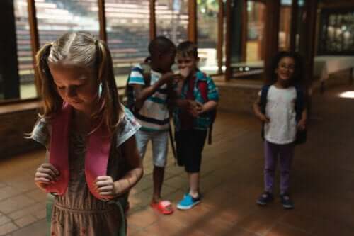 Les surnoms chez les enfants peuvent se transformer en harcèlement scolaire