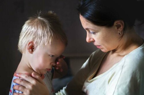 Les mensonges que nous ne devons pas dire à nos enfants.