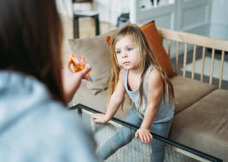 Une petite fille autiste.