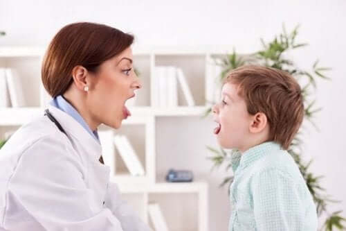 Angines et pharyngites chez l'enfant
