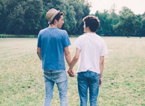 Orientation sexuelle à l'adolescence : comment parler à ses enfants