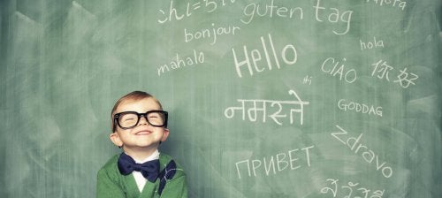 Est-il bon pour un jeune enfant de parler plusieurs langues ?