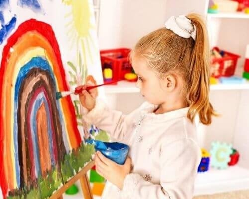 Comment développer les compétences artistiques des enfants?