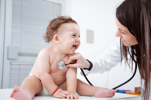 Les rendez-vous de bébé avec le pédiatre pendant la première année