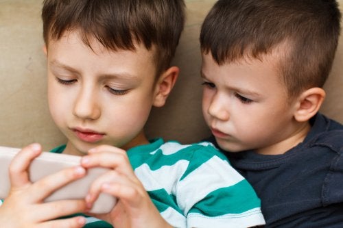Vaut-il la peine de payer pour des applications pour enfants sur les appareils mobiles ?