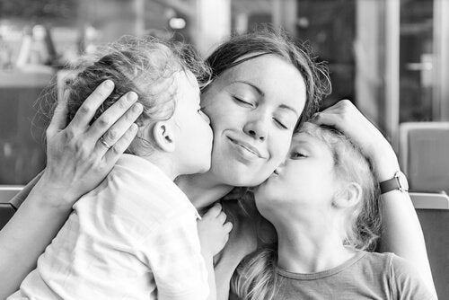 Une mère explique pourquoi elle ne veut pas que ses enfants soient heureux