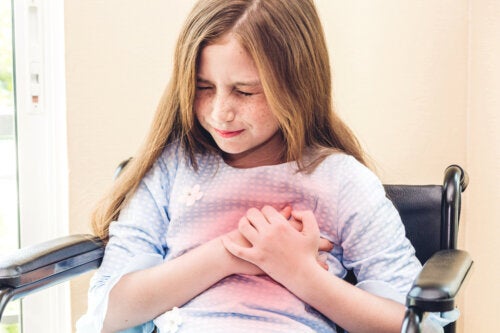 Douleur thoracique chez les enfants : causes et quand aller chez le médecin