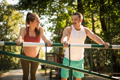 5 exercices en couple pour femmes enceintes