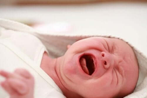 Spasmes de sanglots : quand pleurer leur coupe le souffle