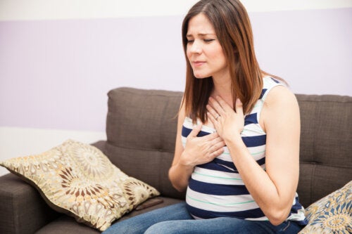 4 remèdes maison pour les brûlures d'estomac pendant la grossesse